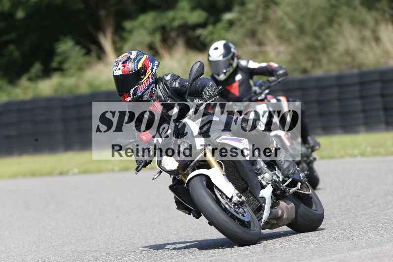 /Archiv-2025/42 07.08.2025 Peter Studer Girls Day ADR/Gruppe pink/12